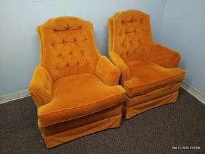 lot 52 image: (2) Vintage Orange Velvet Chairs
