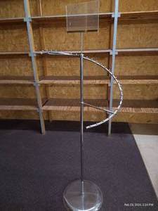 lot 215 image: Swirly Clothes Rack