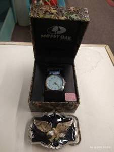 lot 224 image: Eagle Belt Buckle & Watch