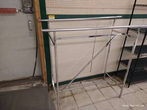 lot 271 image: Double Pole Clothes Rack