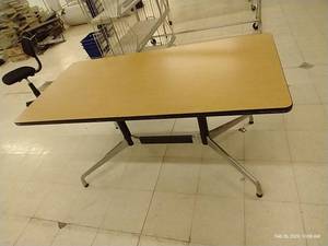 lot 274 image: Heavy, Like New Table