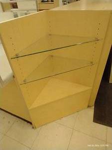 lot 330 image: Corner Display Shelf