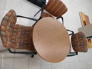 lot 358 image: Three Chairs wTable