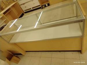 lot 359 image: Glass Display Case
