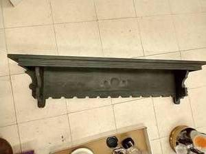 lot 372 image: Green Wood Shelf