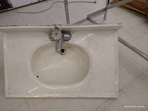 lot 378 image: Sink