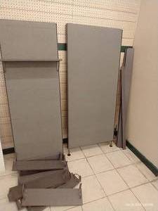 lot 398 image: Store Walls & Shelves