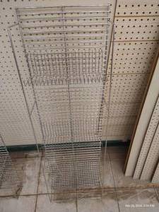 lot 412 image: Metal Rack