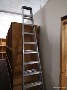 lot 430 image: 10 Ft Industrial Ladder