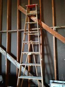 lot 448 image: Wood Ladder
