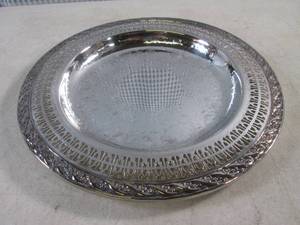 lot 156 image: (FS) WM Rogers & Son Spring Flower Silver Plate Tray 10 18 #2011
