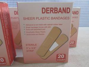 lot 169 image: (BSB) 20 Boxes of Sheer Plastic Bandages - 3 x 34  20 Per Box