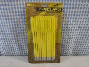 lot 175 image: (H-2) 12-Pack of Plastic Bolts with Metal Tips for 50lb Pistol Cross Bow