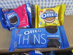 lot 195 image: (B-3) Box of 56 Oreo Cookie Variety Pack Past Date