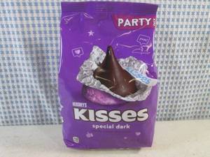 lot 222 image: (B-1) Party Pack Bag Hersheys Kisses Special Dark 2 Pounds 1 Ounce Past Date