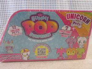 lot 225 image: (C-3) Display of 7 Gummi Pop Surprise with Unicorn Pets Past Date