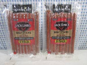 lot 283 image: (B-2) 2 Share Size 9-Pack Jack Links Original Beef Sticks Best by March 2024