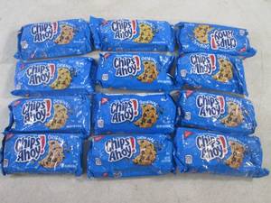 lot 290 image: (B-3) 12 Packs of Chips Ahoy Cookies Past Date