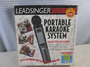 lot 125 image: (EC1) LeadSinger Portable Karaoke Sytstem - As Seen On TV