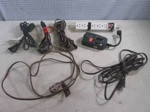 lot 117 image: (CS) Assorted Extension Cords Etc...