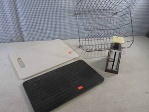 lot 109 image: (CSB) Assorted Kitchen - Miracle Thaw, Cutting Board, Scale and Dish Drainer