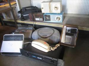 lot 105 image: (A-1) Assorted Electronics Unknown Working Condition Untested As-Is
