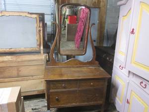 lot 100 image: (HWG) Vintage 3-Drawer Dresser with Beveled Mirror 38 W x 30 H 19 D Mirror Is An Additional 40 12 High