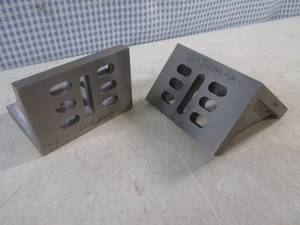lot 15 image: (EC1) Pair of Machined Web Slotted Angle Plates 4 38 x 3 12 x 3 - Ground Flat and Square to .0005 or Less