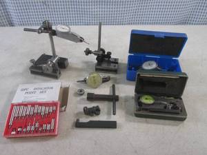 lot 37 image: (EC1) Assorted Machinist Dial Indicators and Accessories