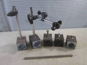 lot 39 image: (CS) Assorted Magnetic Bases with Shown Attachments