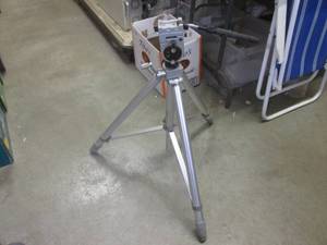 lot 62 image: (F-3) Heavy Duty Multi AdjustmentPosition Tripod with Adjustable Height Legs
