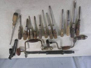 lot 63 image: (EW4) Assorted Vintage Wood Handle Screwdrivers and Other Vintage Tools