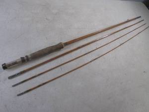 lot 79 image: (H-2) Vintage Golden Compac 102 Bamboo 3pc Fly Fishing Rod with Extra Replacement End Tip Section