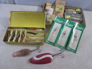 lot 89 image: (CSB) Assorted Fishing Tackle