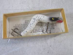 lot 90 image: (CNTR) Vintage The Original Pulver Riser Fishing Lure 400 Series in Original Box