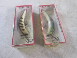 lot 92 image: (CNTR) 2 Vintage Original Lazy Ike Fishing Lures In Original Boxes