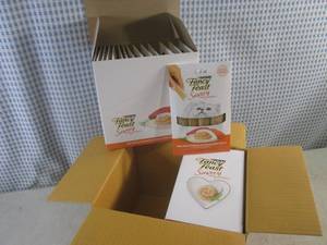 lot 322 image: (F-0) Purina Fancy Feast Savory Puree Cat Treats Salmon & Tuna - 2 Inner Boxes of 15 Packets with 4 Pouches Each (120 Treats Total) Past Date