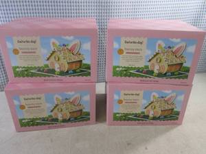 lot 333 image: (F-0) 4 Bunny Ears Cookies House Kits Past Date