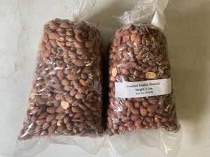 lot 172 image: Unsalted Roasted Almonds 2Lbs - 2-Pack Best by 04302024