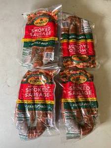 lot 9 image: Eckrich Naturally Hardwood Smoked Sausage - 4 39Oz Packages Best by 02132024