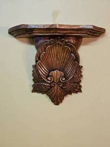 lot 84 image: Scalloped Shell Wall Display Sconce