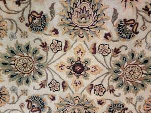 lot 35 image: Handmade Round Wool Tufted Area Rug, 6  Beige & Gold