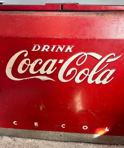 lot 4 image: Vintage Westinghouse COCA-COLA Cooler