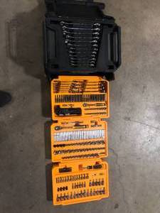 GEARWRENCH 14 in. and 38 in. Drive 90-Tooth Standard and Deep SAEMetric Mechanics Tool Set in 3-Drawer Storage Box (232-Piece)   Customer Returns See Pictures
