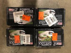 Mighty Mule Automatic Gate Lock for Single and Dual Swing Gate Openers   Customer Returns See Pictures