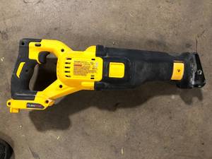 DEWALT FLEXVOLT 60V MAX Cordless Brushless Reciprocating Saw (Tool Only) Customer Returns See Pictures