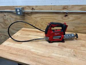 lot 9 image: MILWAUKEE M18 18V Lithium-Ion Cordless Grease Gun 2-Speed (Tool-Only)