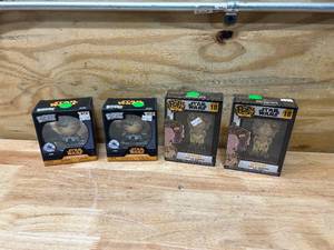 lot 101 image: Star Wars- Lot of 4 Collectibles