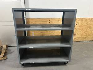 lot 122 image: Heavy Duty Rolling Cart