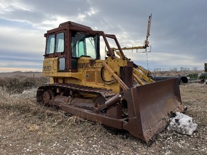 lot 2 image: Case 1550 Dozer